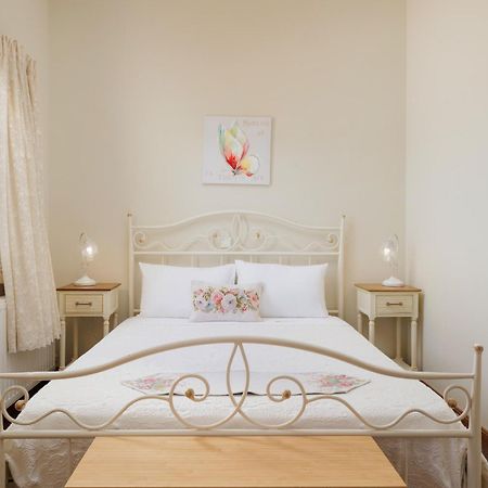 Villa Magnolia Corfu เปรามา ภายนอก รูปภาพ